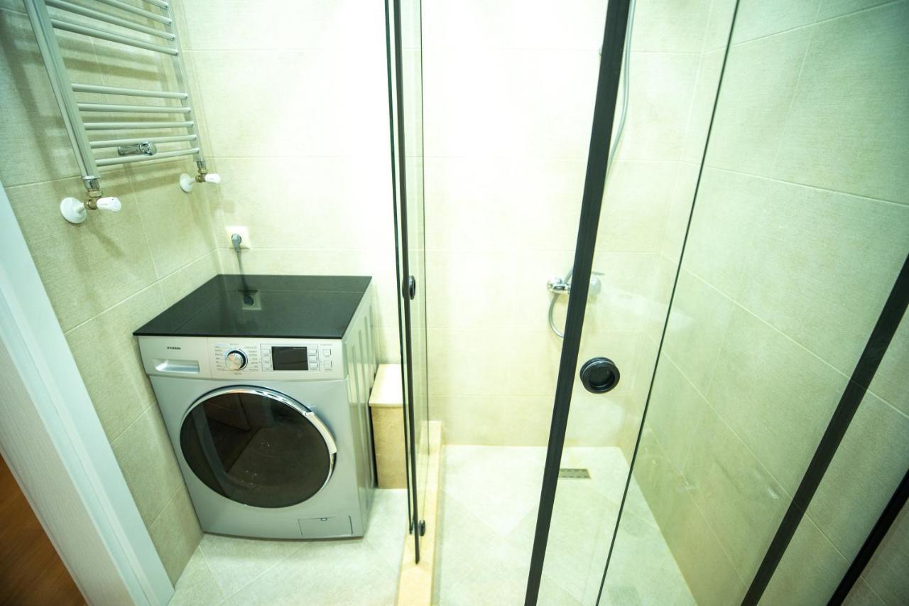 Ramada Skytower Apartment Batumi Exterior photo